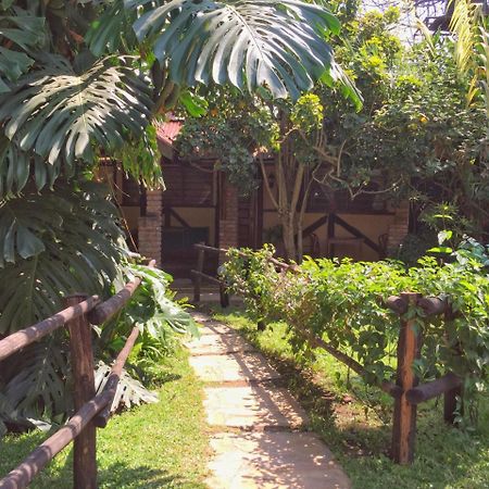 Outpost Lodge Arusha Eksteriør bilde