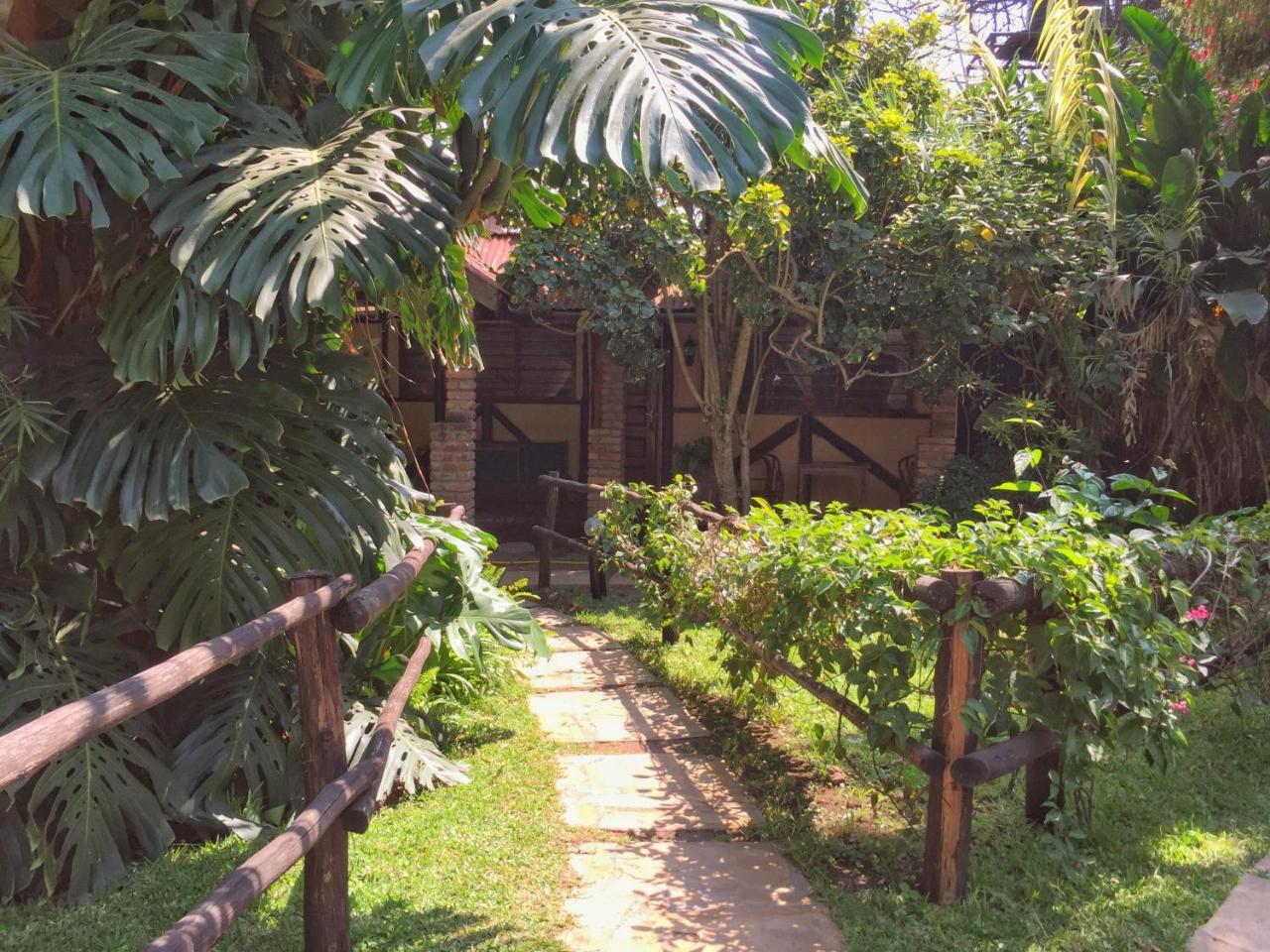 Outpost Lodge Arusha Eksteriør bilde